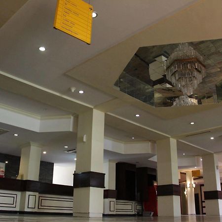 Agura Hotel Abuja Esterno foto